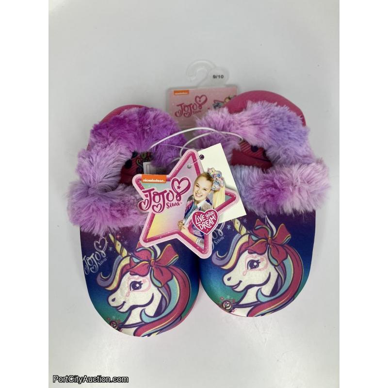 JoJo Siwa Slippers size 9/10